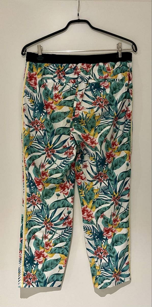 Tom Tailor Hosen: Bunter Sommerhose Tom Tailor – Gebraucht aus Chur von buc_6tcp 1