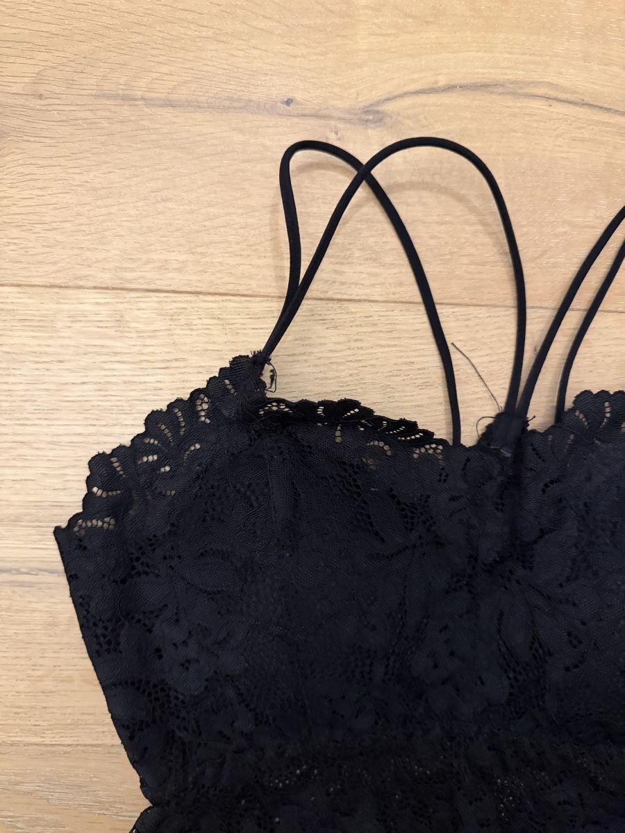 Top: Bustier Top schwarz mit Spitze und Trägern – Nuovo e nell'imballaggio originale da Tennwil venduto da juupydu 1