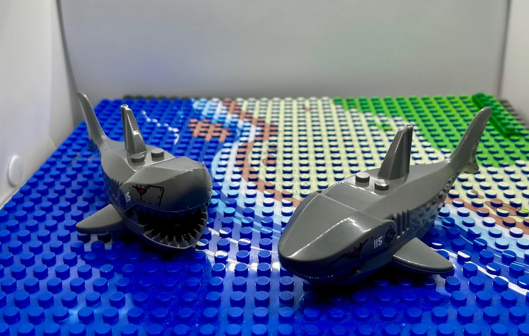 Kit di costruzioni: 2 Roboter Haifische, Lego-kompatibel – Nuovo e nell'imballaggio originale da St. Gallen venduto da Starlord77