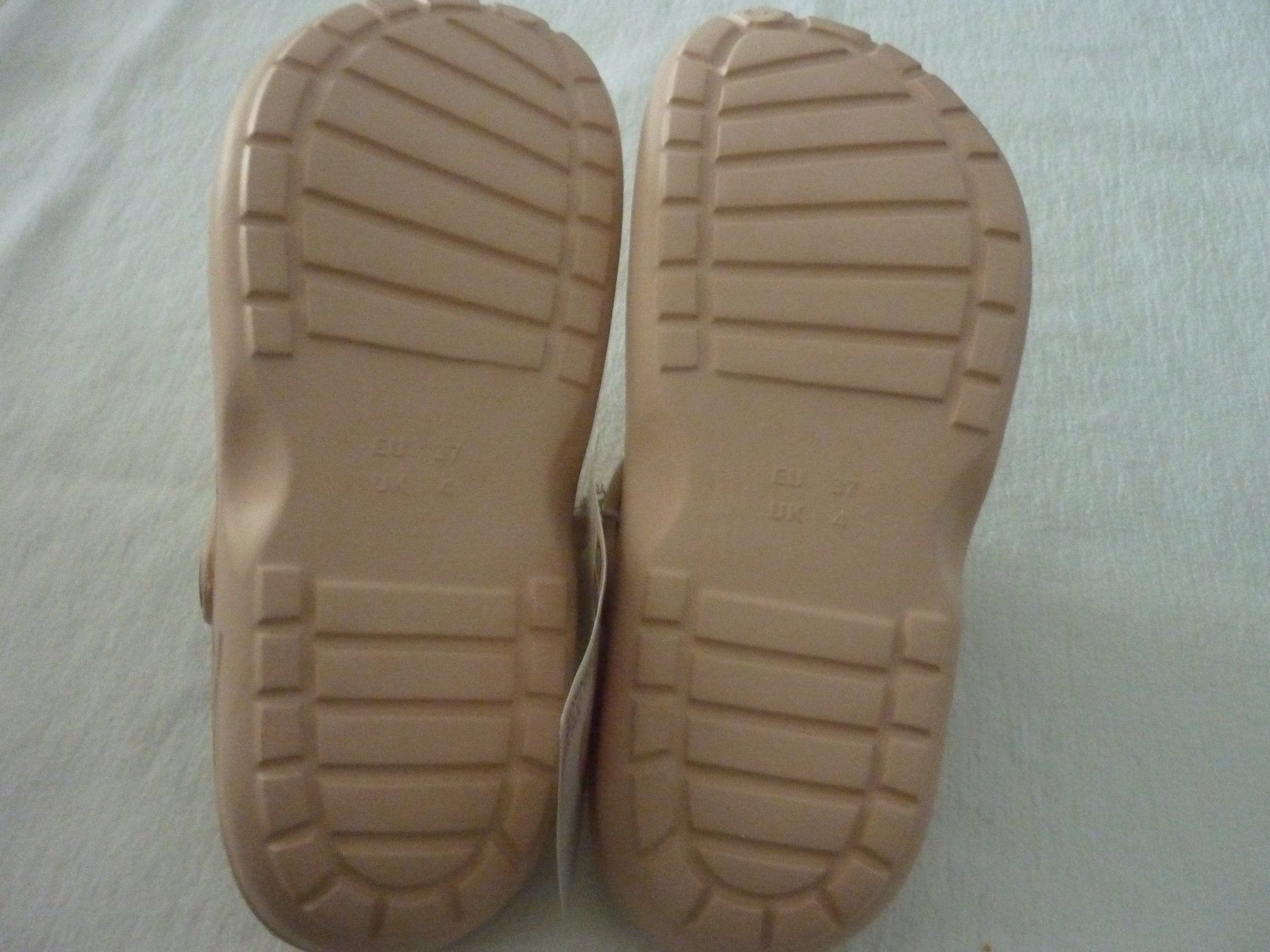 Scarpe da donna: Sommer Clogs – Nuovo e nell'imballaggio originale da Vaduz venduto da red94angel 1