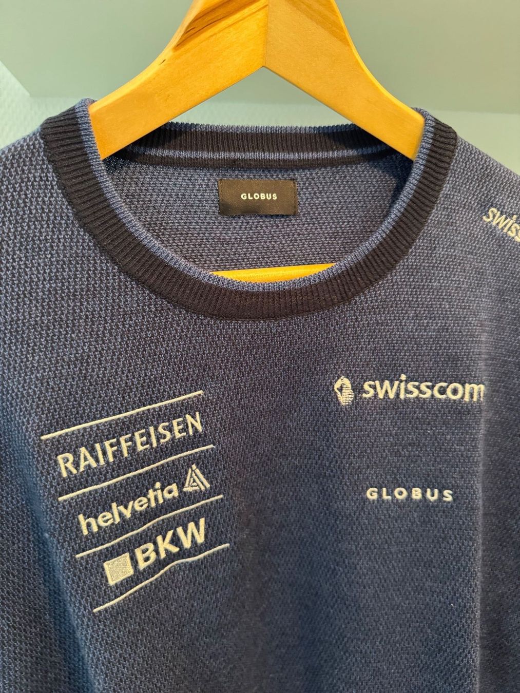 Globus Pullover & Sweatshirts: Swiss Ski Pullover – Neu (gemäss Beschreibung) aus Zürich von maj_x5cp 1