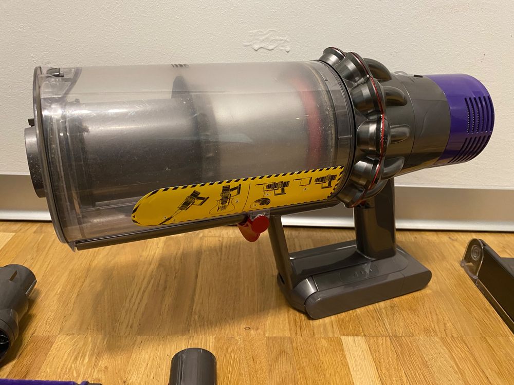 Dyson V9 - Staubsauger | Kaufen auf Ricardo