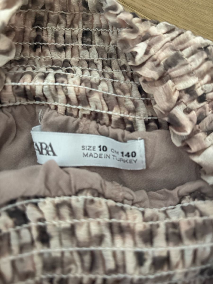 Zara Vestiti & Gonne: Zara Minirock mit Leopardenmuster  – Usato da Hombrechtikon venduto da Renate79 2