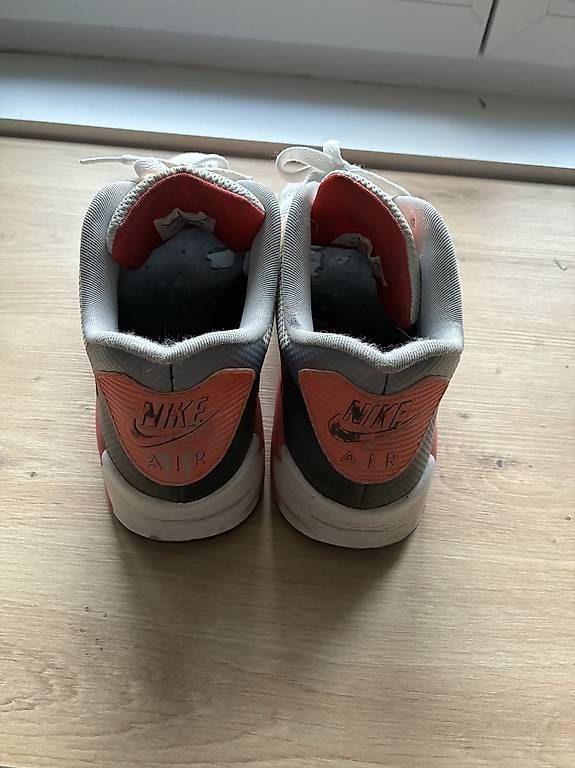 Herrenschuhe: Nike airmax hyperfuse infrared 45.5 – Gebraucht aus Zürich von bei_7cvn 2