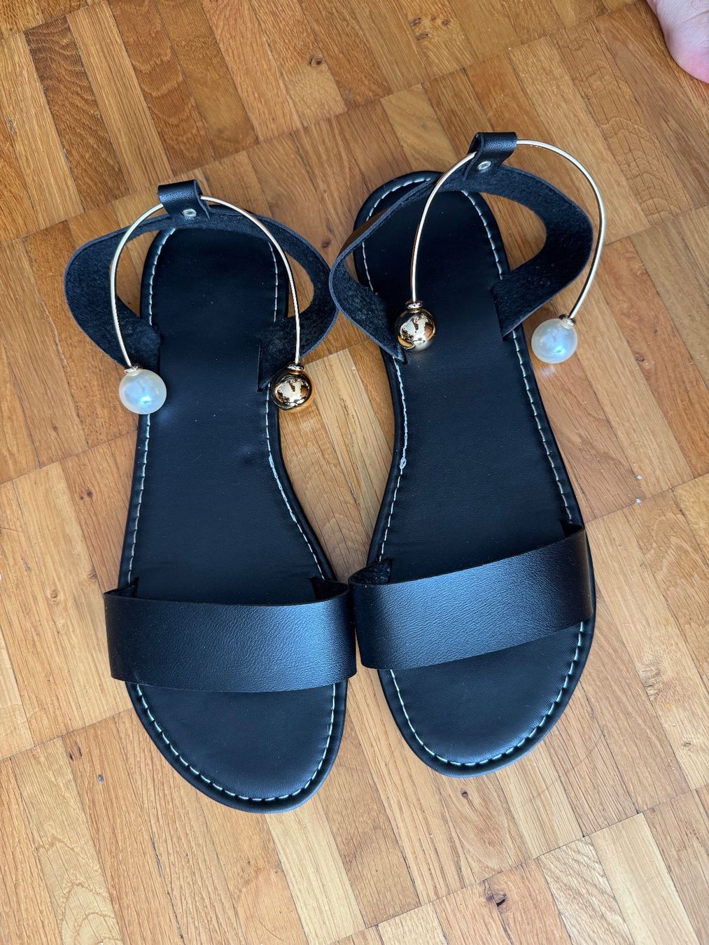 Scarpe da donna: Sandale Sommerschuhe – Usato da Obfelden venduto da cesarina10 1
