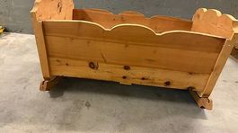 Holz Wiege aus Arvenholz,  altes antikes Unikat