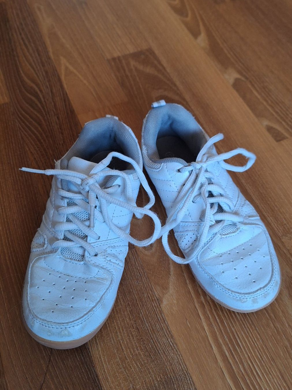 Schuhe für Jungen: Turnschuhe 30 – Gebraucht aus Herrliberg von linavogt 1