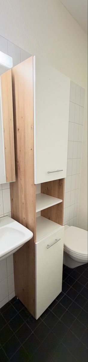 Armoires: Badschrank hoch – D'occasion à Affoltern am Albis par avu_8kpq