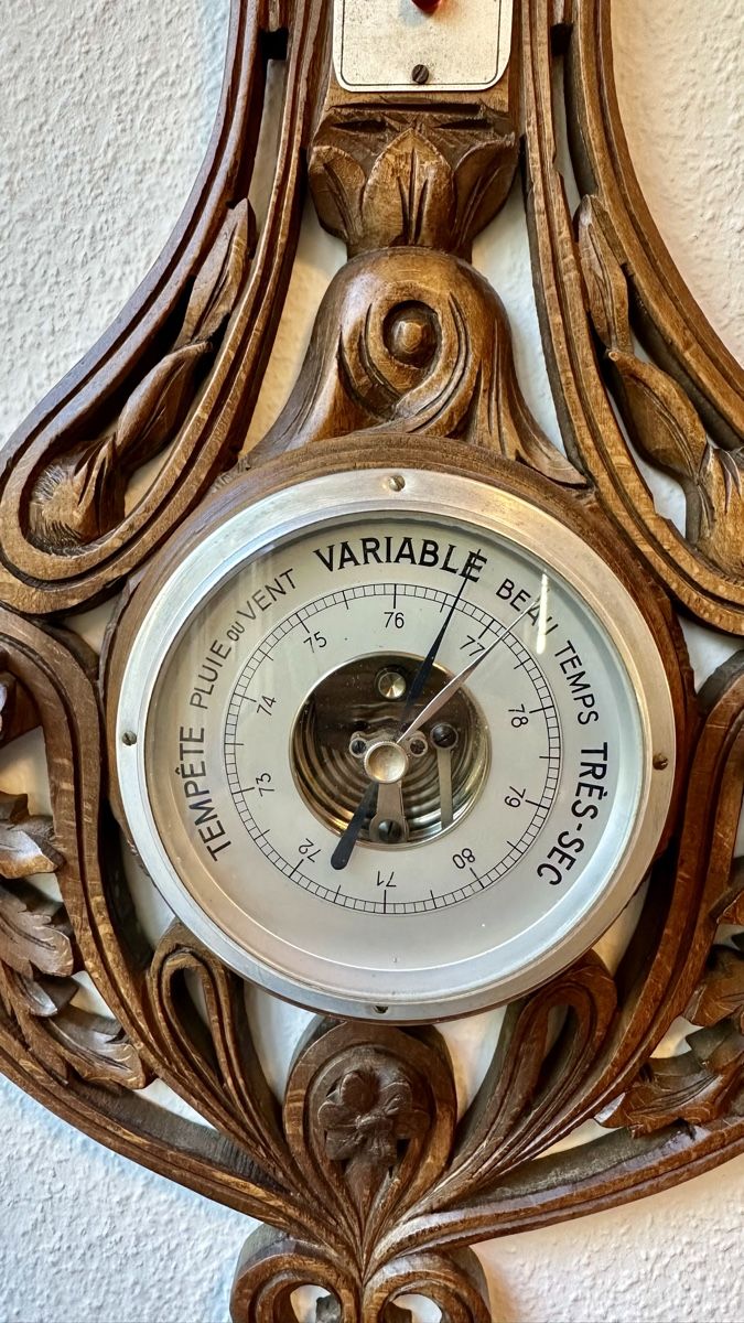 Altri elettrodomestici e apparecchi d’epoca: Antiker Barometer Thermometer Holz geschnitzt Jugendstil – Usato da Basel venduto da mcescher64 1
