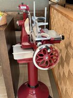 Professionelle Volano Aufschnittmaschine Typ 300 inkl. Stand