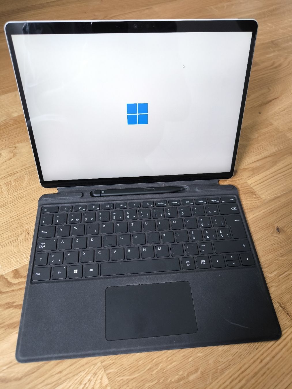 Microsoft Tablet PC: Microsoft Surface Pro 11 - Top Zustand – Neu (gemäss Beschreibung) aus Rheinfelden von jus_r6qh 2