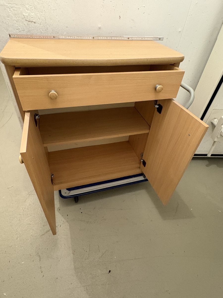 Cassettiere: Sideboard Buche Optik 1 Schublade 2 Türen – Usato da Gossau ZH venduto da Pasmen88 3