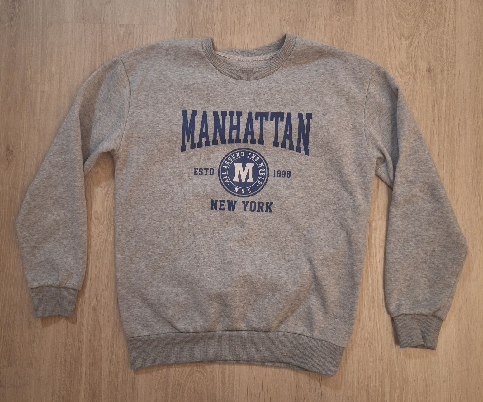 Pullover & Sweatshirts: Pull taille 36 – Gebraucht aus Ins von des_vm2v