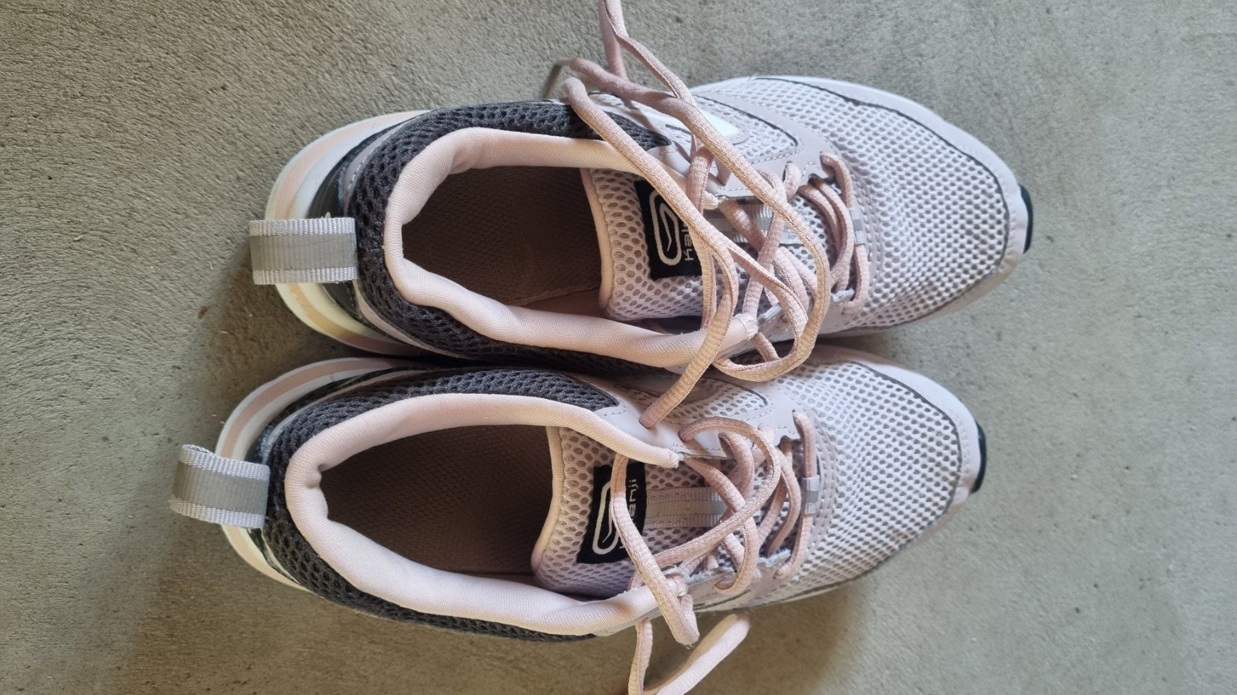 Scarpe per ragazze: Kalenji Schuhe 37 – Usato da Grüningen venduto da lama10 1