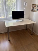 Schreibtisch hell mit Metallbeinen B140cm guter Zustand