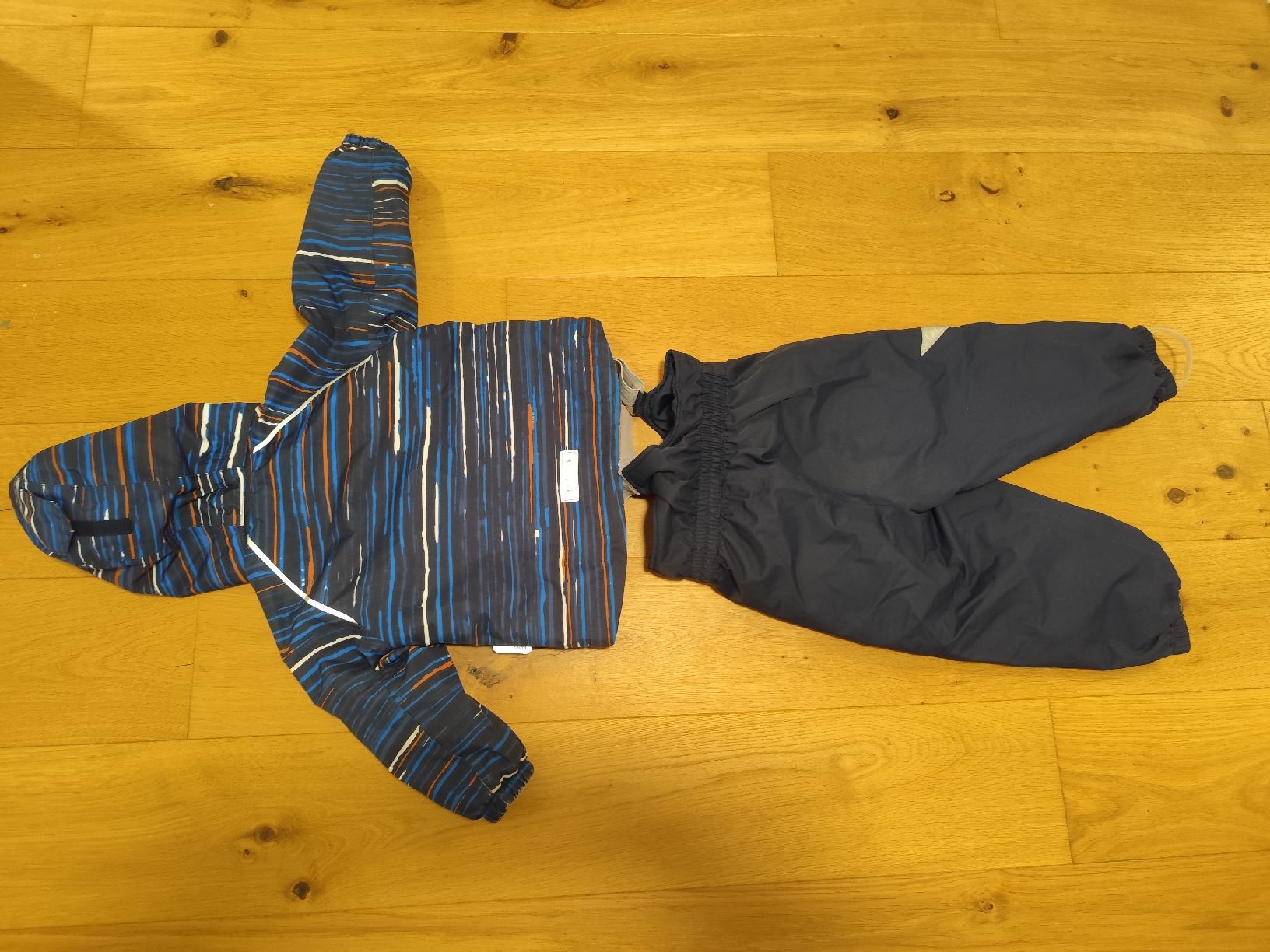 Ensembles: Kinderjacke/ Skianzug – D'occasion à Hellbühl par 30R_R30 1