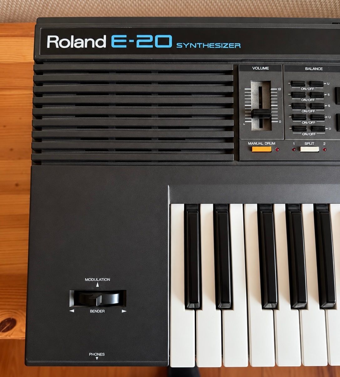 Roland Strumenti musicali: Synthesizer Roland E-20 – Usato da Allschwil venduto da GrenzWert 1