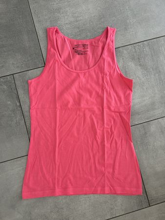 Trägershirt in div. Farben, Grösse M