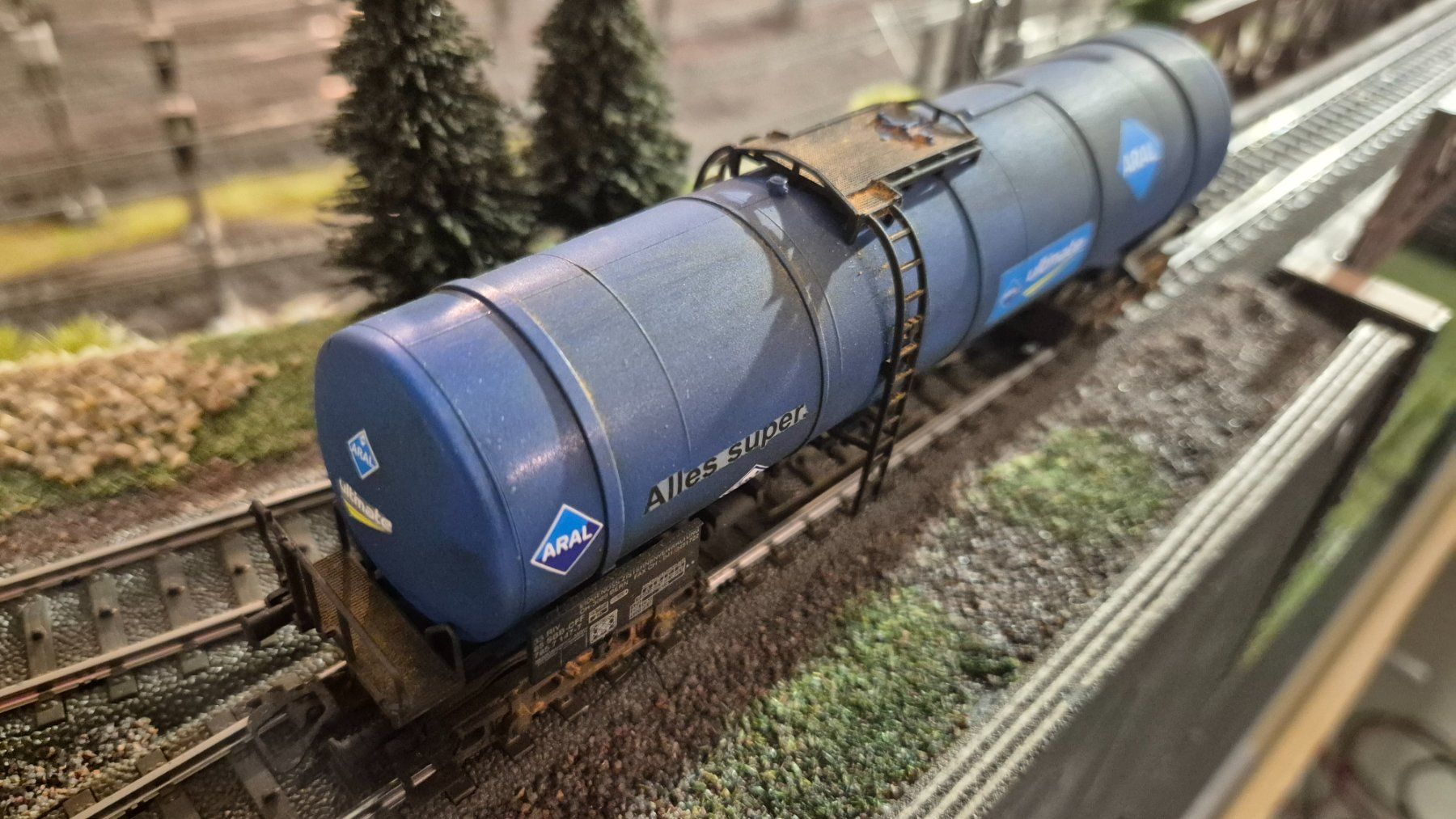 Märklin Modellini di ferrovie: Märklin 4752 "Kesselwagen Aral" – Usato da Dübendorf venduto da Aki1965 5