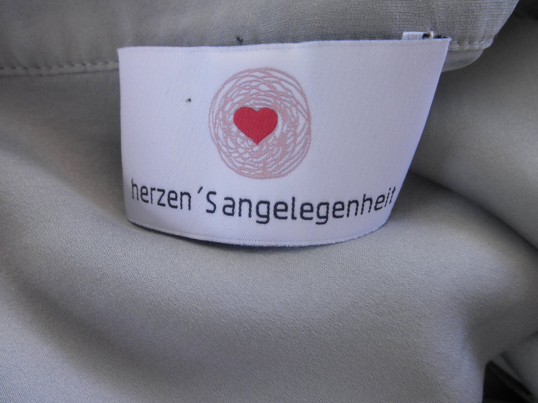 Blusen: Bluse Seide Herzensangelegenheit – Neu (gemäss Beschreibung) aus Buttwil von Engelhaar 3