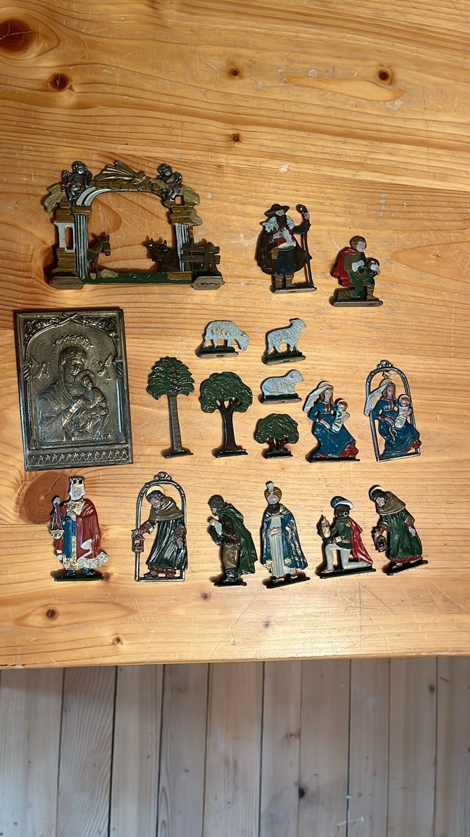 Tutte le decorazioni: Krippenfiguren aus Zinn – Usato da Fischenthal venduto da luc_82dg