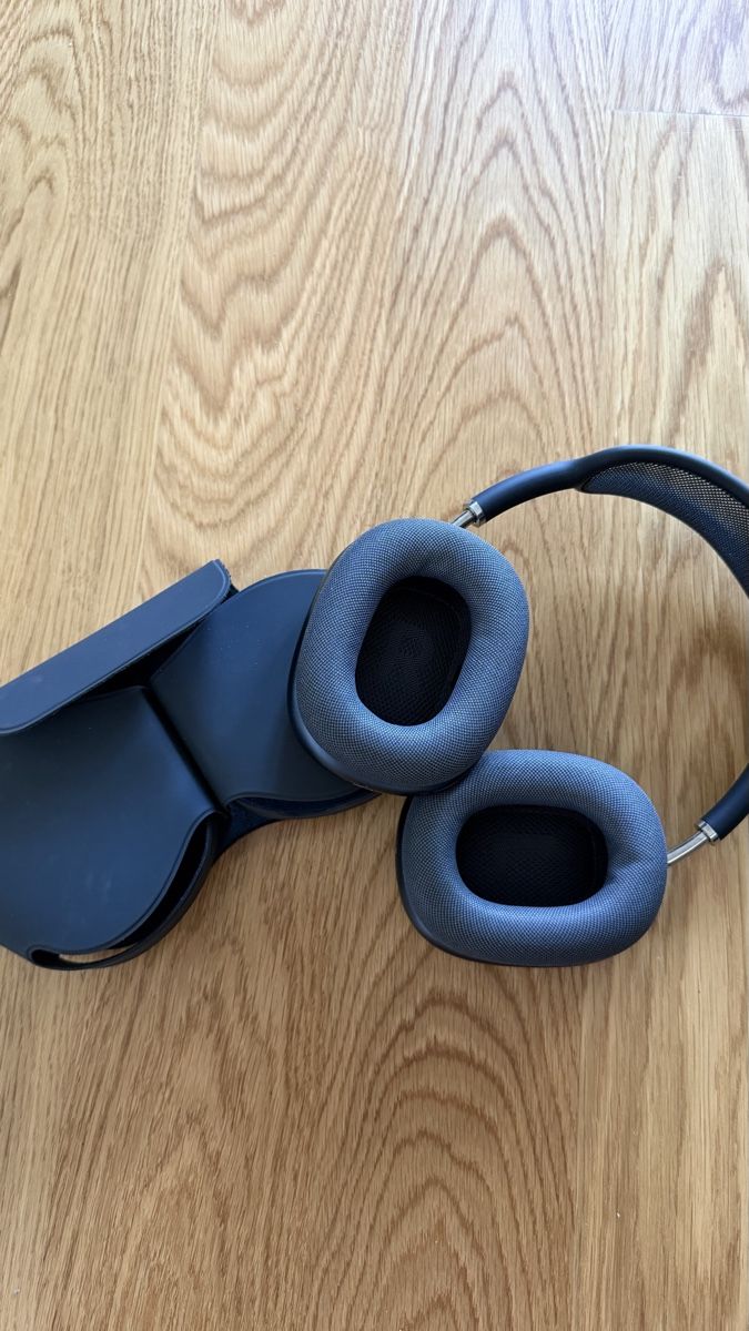 Apple Cuffie: Apple AirPods Max Kopfhörer dunkelblau mit Case – Usato da Zug venduto da mic_c6bk 1
