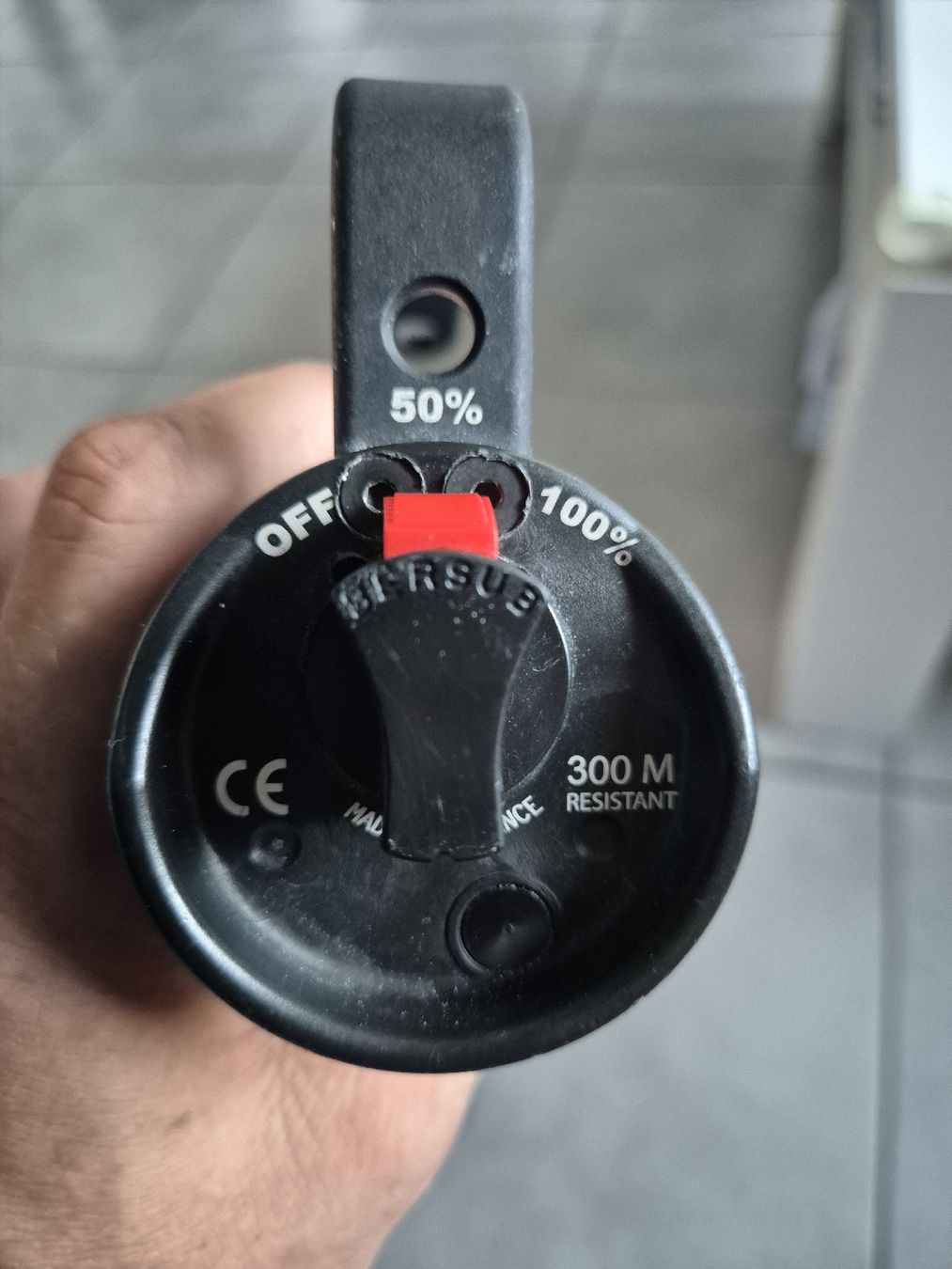 Lampade: Phare de plongée Bersub Variled X2 état correct bleu – Usato da Cornol venduto da blinkie3 1