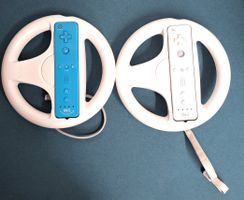 Nintendo Wii Controller 2x Original und Lenkrad 
