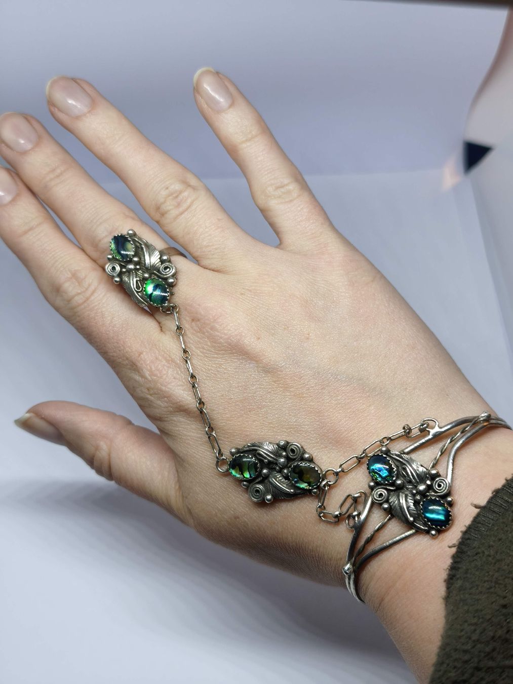 Bracciali & Braccialetti: Slave Bracelet Ring Sterling Silver Abalone stones ring  – Usato da St. Gallen venduto da GIULESGG