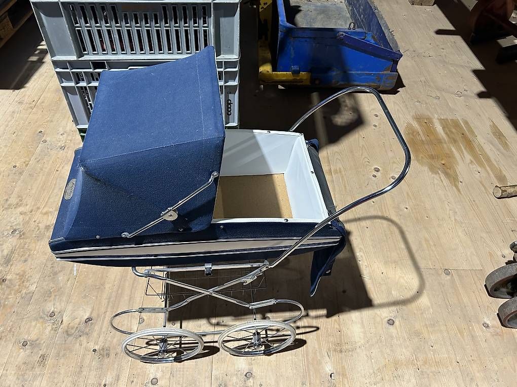 Kinderwagen: Alter Kinderwagen  – Gebraucht aus Dornach von skorpion8080 3