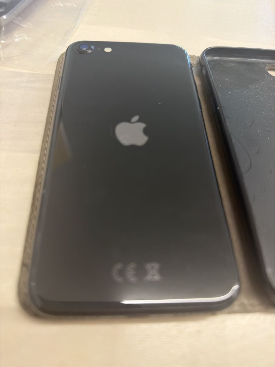 Apple Telefoni cellulari / Smartphones: Apple iPhone SE 128GB  – Difettoso da Gersau venduto da Edotcom 3