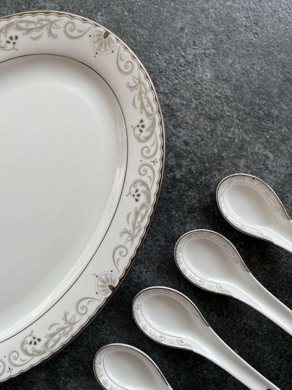 Set di piatti: LONGDA Geschirrset aus Fine Bone China - 16 Stück – Usato da Kilchberg ZH venduto da Simple.Life 3