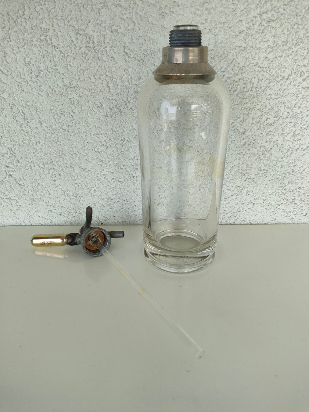 Bottiglie: Wunderschöne und dekorative Siphonflasche aus Glas – Usato da Dietikon venduto da Tucumano1981 6