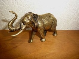 Bronze Kultfigur  Elefant schön handgefertigt