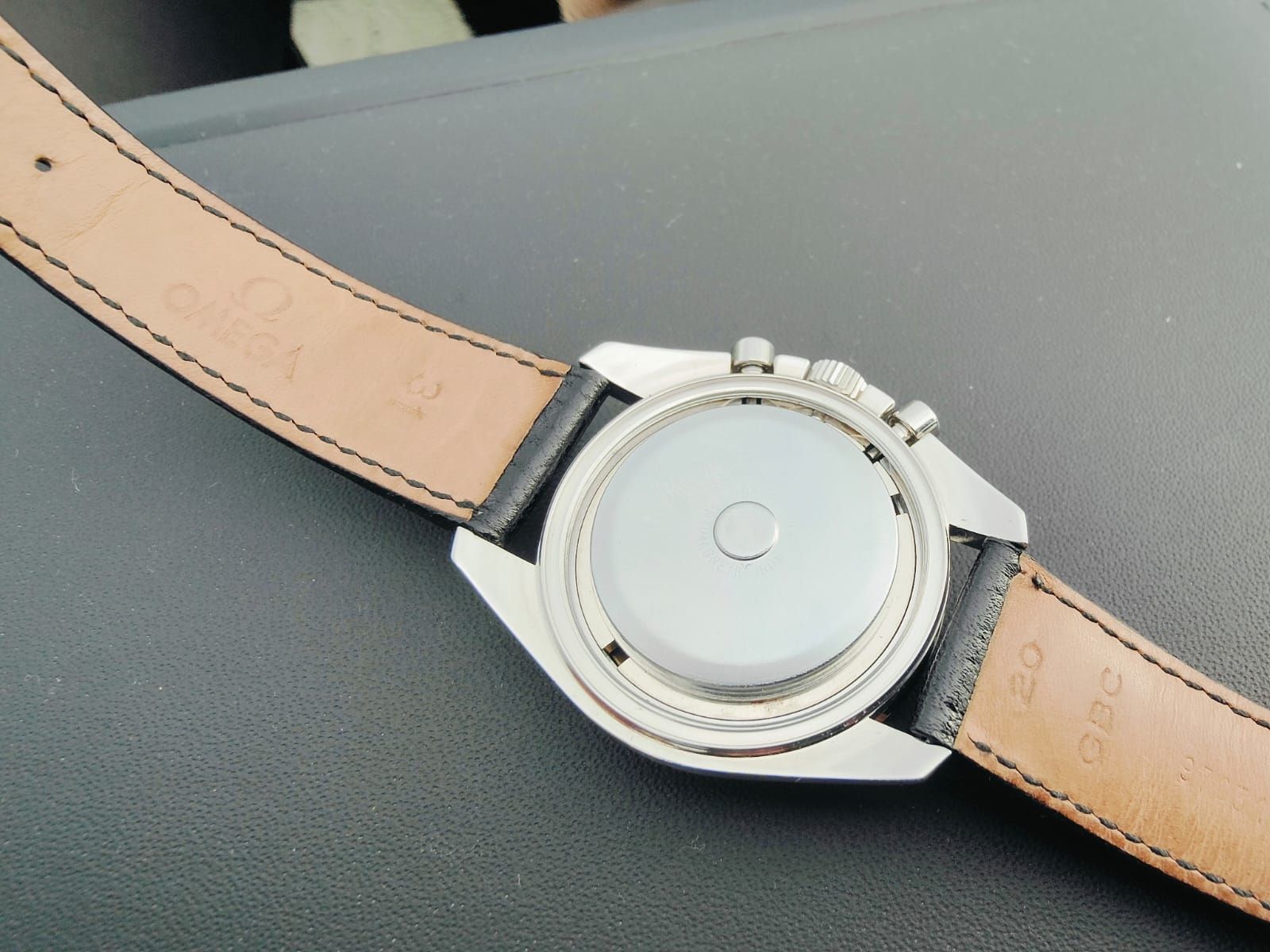 Omega Uhren: OMEGA SPEEDMASTER  – Neu (gemäss Beschreibung) aus Tuggen von  7