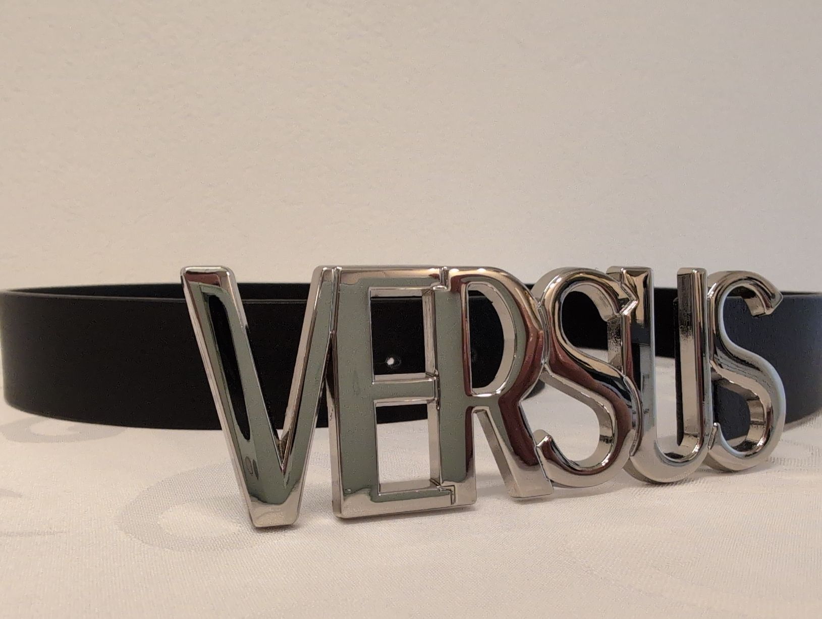 Versace Gürtel: Versace Gürtel , Neuwertig, Leder, schwarz, 90 – Neu (gemäss Beschreibung) aus Zürich von rom_zh