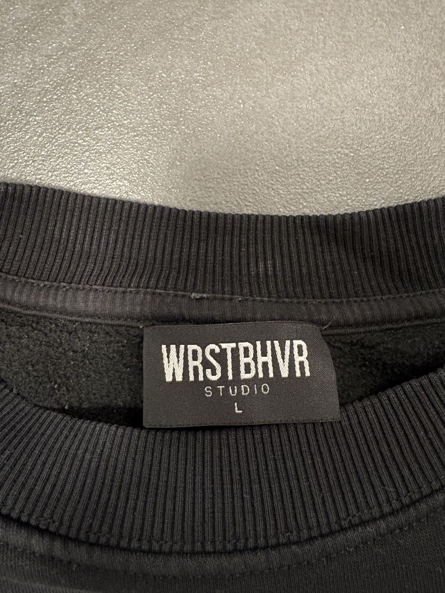 Pullover & Sweatshirts: WRSTBHVR Studio Sweatshirt L  – Gebraucht aus Rümlang von svent 4