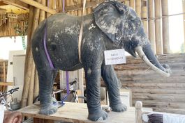 Riesiger Elefant -  einzigartiges Dekostück