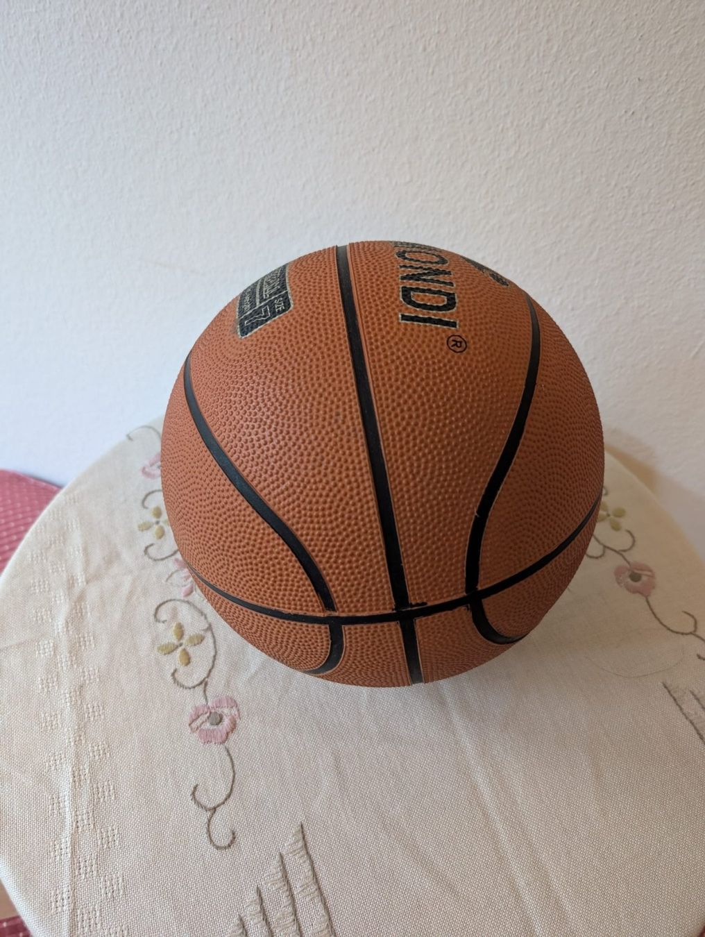 Palloni: Basketball Tramondi Grösse 7 – Usato da Basel venduto da N014