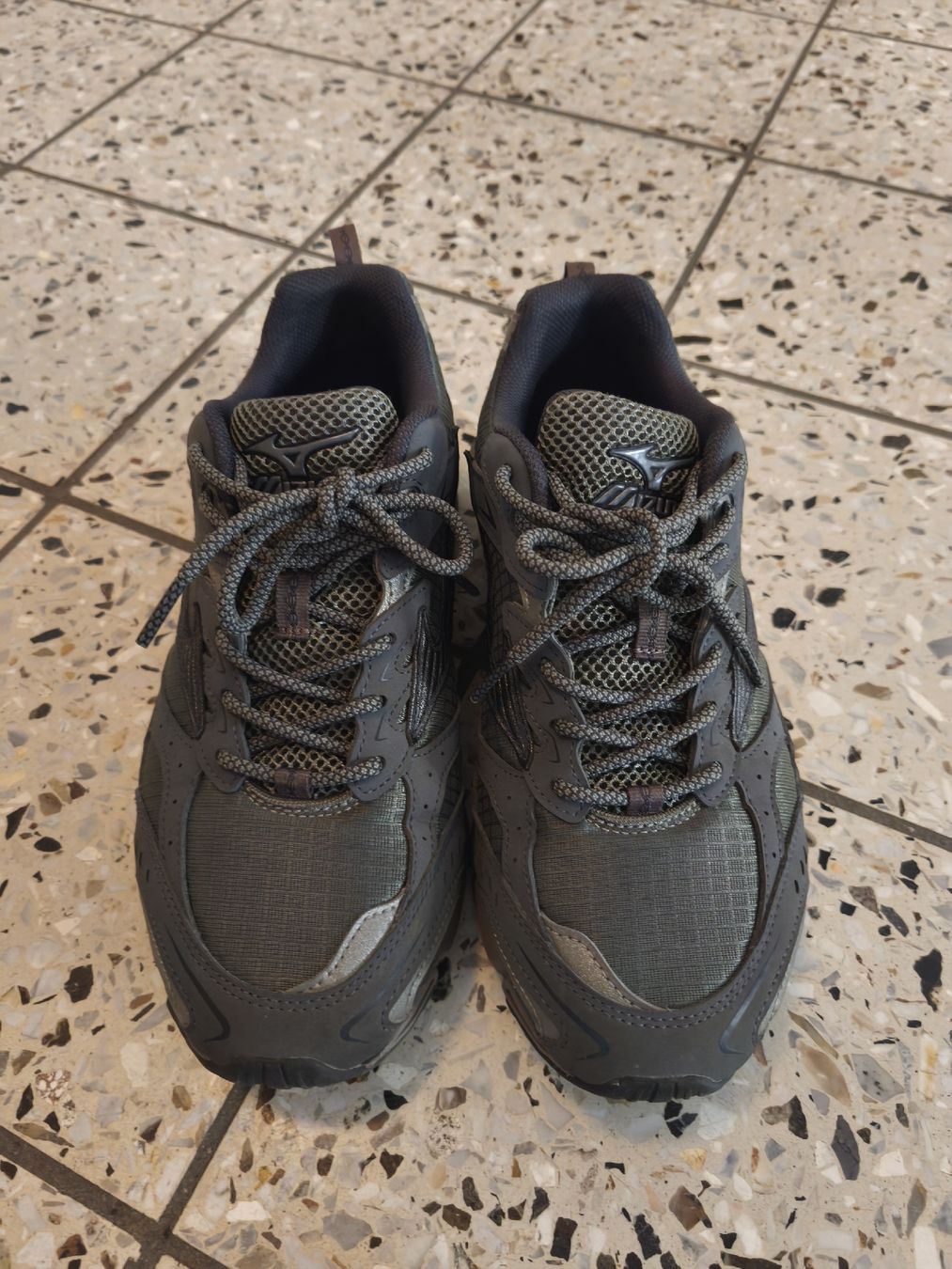 Mizuno Scarpe da uomo: Mizuno MXR Tech Agave Green/Black – Usato da Kandersteg venduto da digginblackpearlz 1