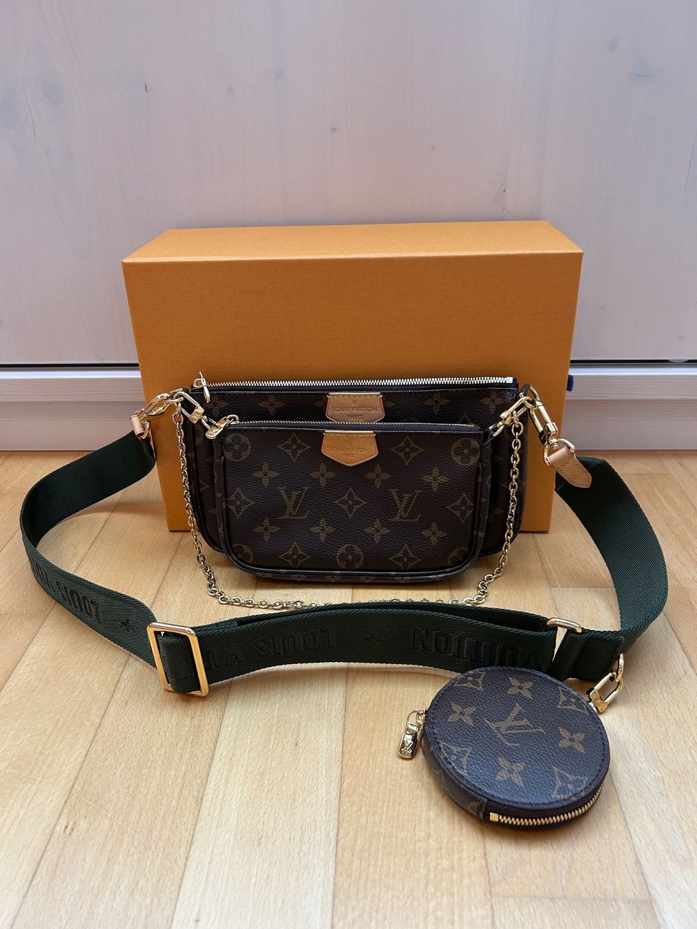 Louis Vuitton Borse da donna: Sac Louis Vuitton Multi Pochette Accessoires marron – Usato da GOCKHAUSEN venduto da chrismon