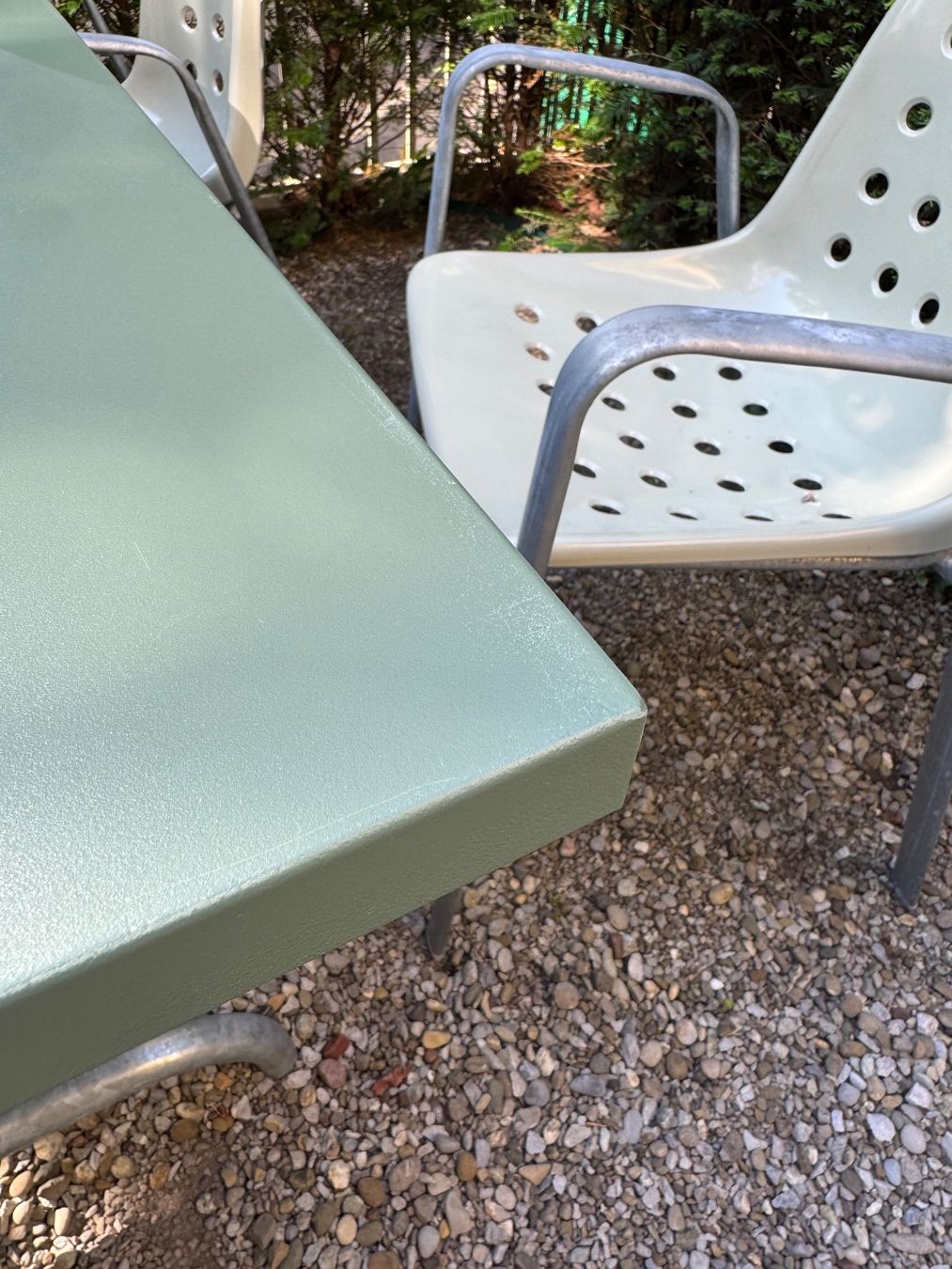 Schaffner Tavoli: Schaffner Säntis Gartentisch Thymiangrün 140 x 80cm – Usato da Zürich venduto da 1volino 7