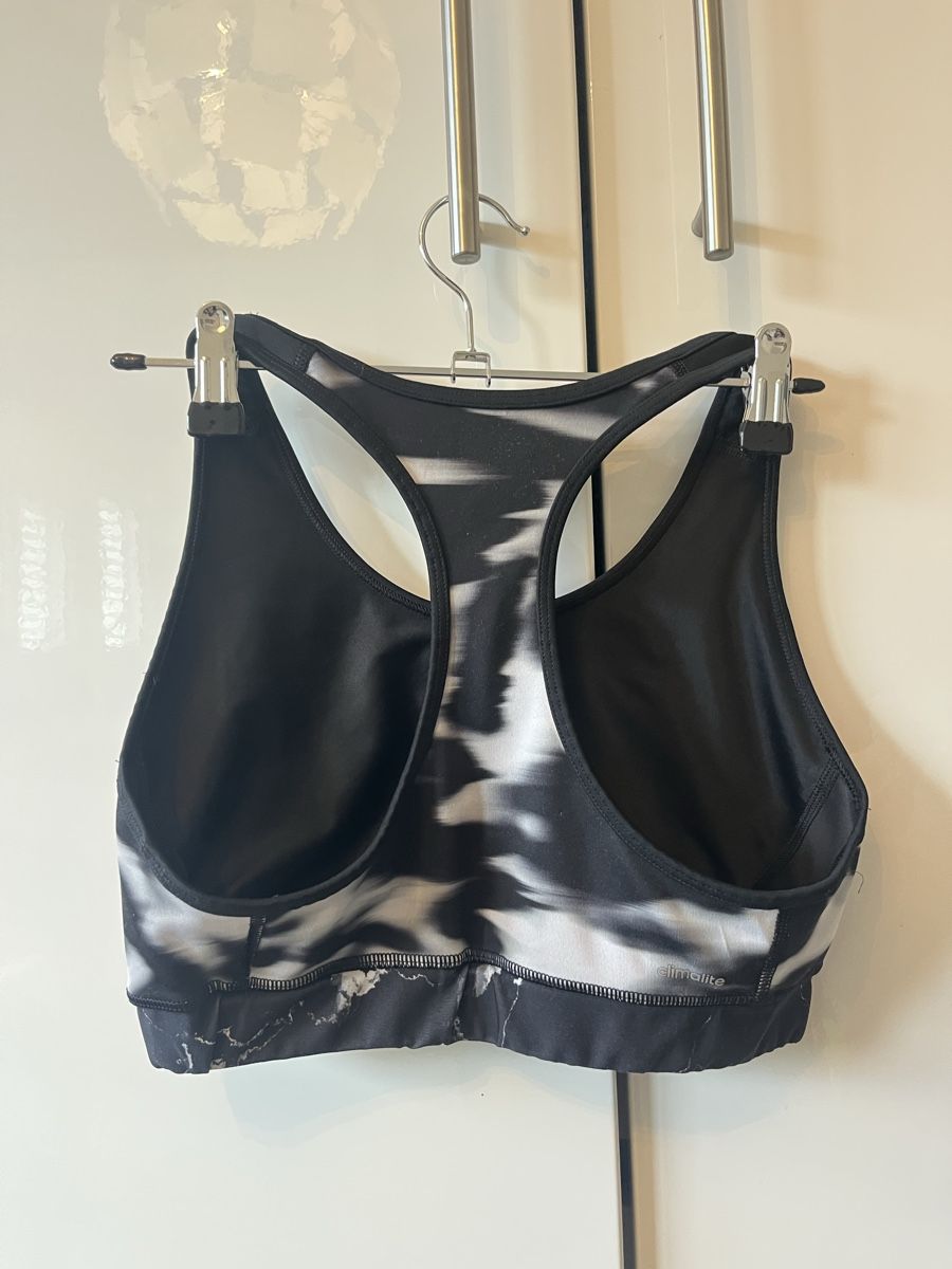 Adidas Tops: Brassière de sport Adidas taille M   – Neu (gemäss Beschreibung) aus Aigle von sow_m7gm 3
