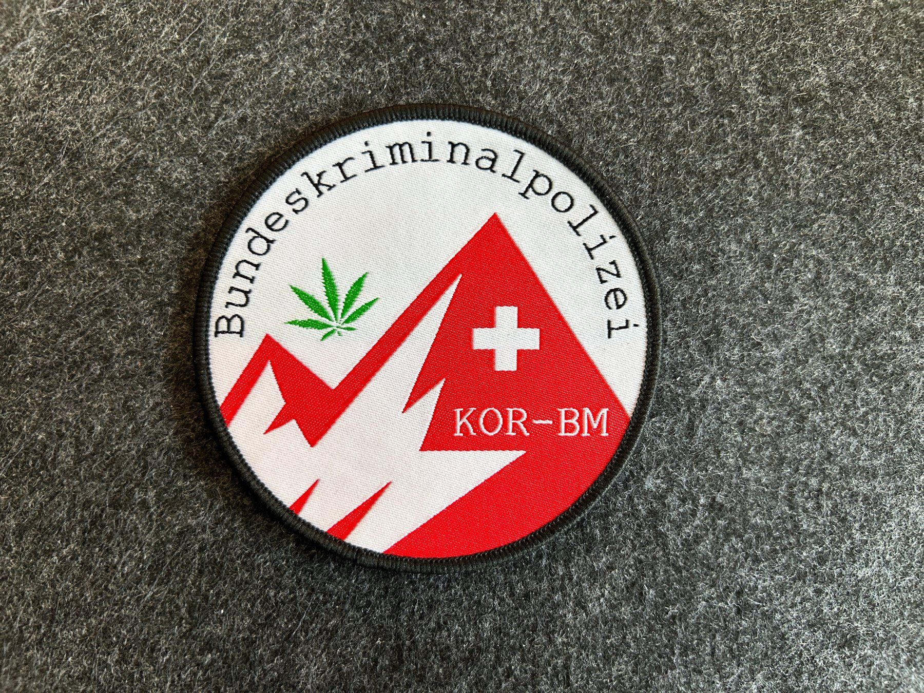 Plaquettes & Badges: Patch Bundeskriminalpolizei KOR-BM – D'occasion à Berikon par DGC-1995