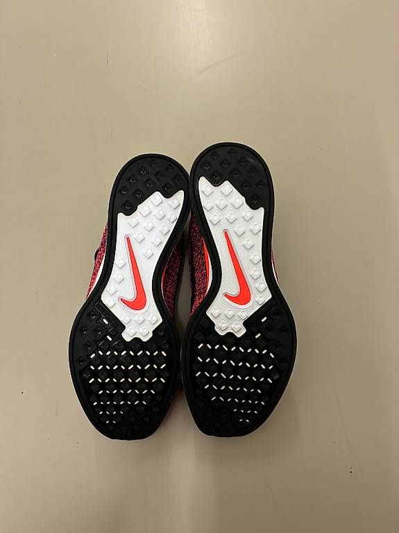 Nike Scarpe da uomo: Nie getragene Nikes / Grösse 42 – Nuovo (secondo la descrizione) da Kloten venduto da Boki_1987 2