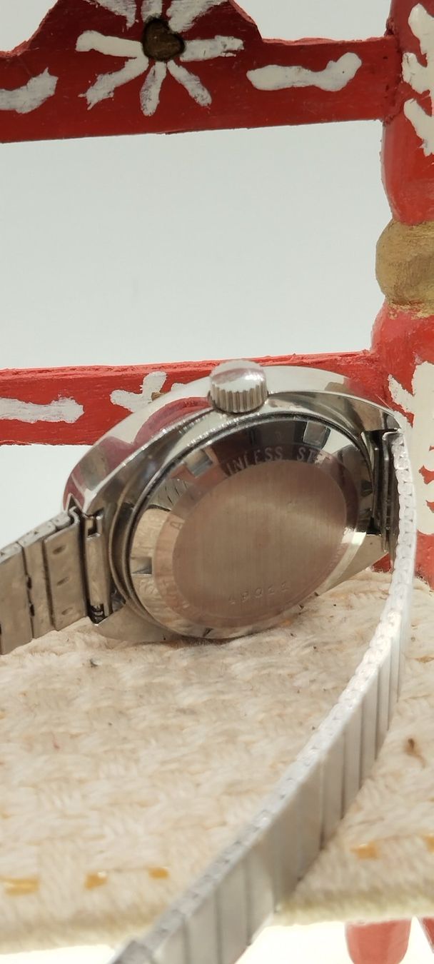 Orologi: Montre de récupération – Usato da La Chaux-de-Fonds venduto da jac_9llg 6