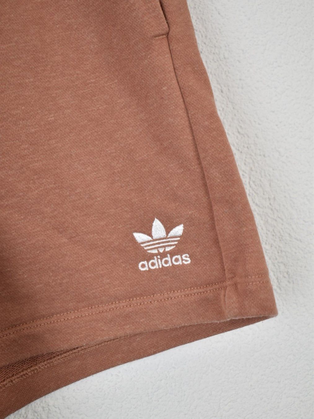 Adidas Pantaloni: Adidas Shorts, Gr.38/40, mit Hanf – Usato da Nürensdorf venduto da 2ND_STORY 2