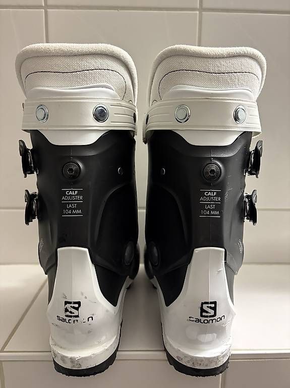 Salomon Scarpe da donna: Chaussures de ski Salomon taille 24 – Usato da Martigny venduto da jcj_j2fb 3