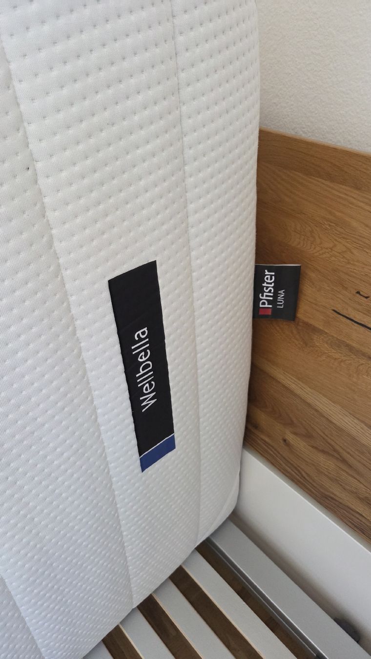 Pfister Letti: Bett mit Lattenrost und Matratzen 180x200 – Usato da St. Gallen venduto da Isabelle1234 3