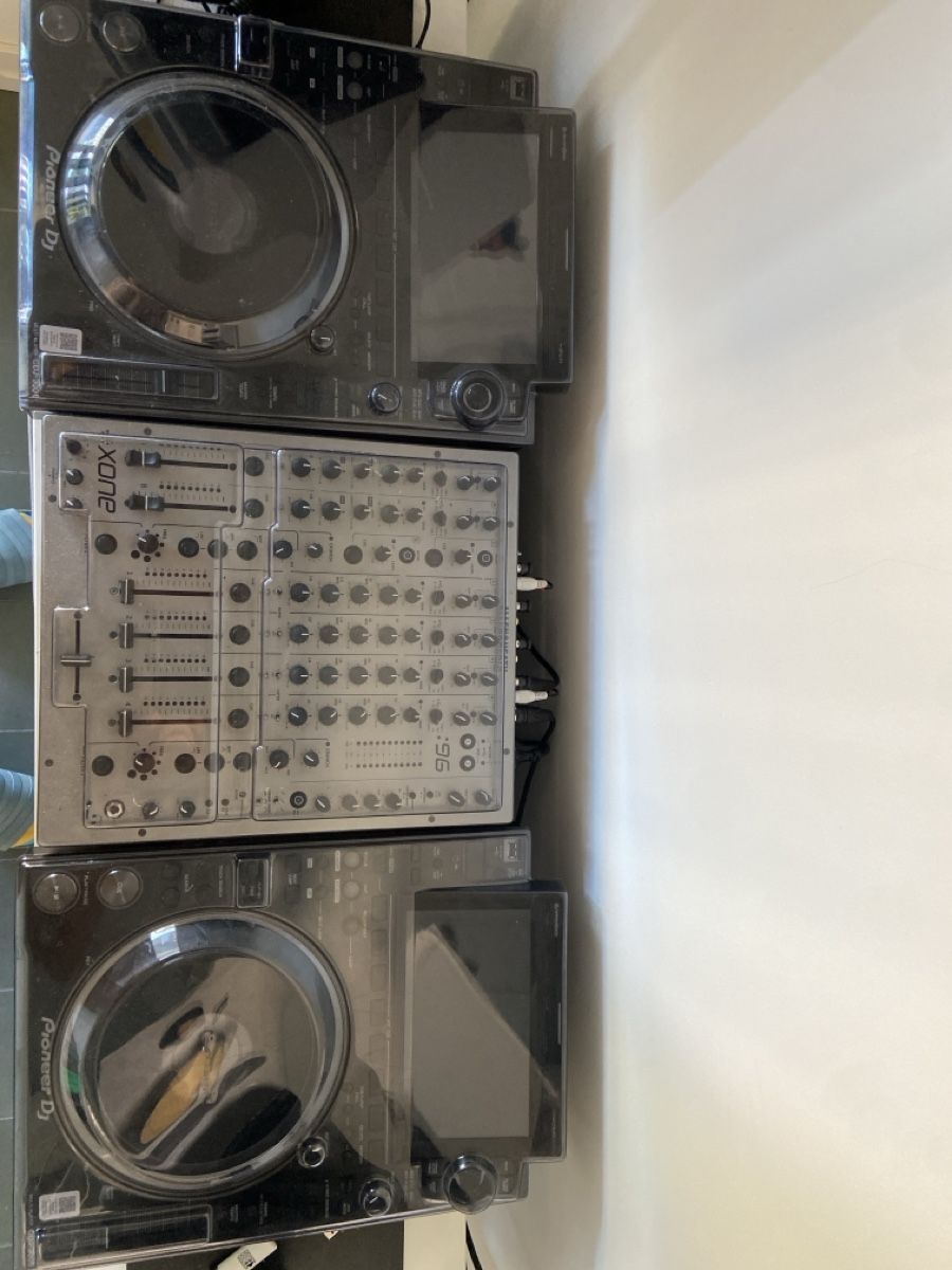 Pioneer Platines de mixage: Cdj 3000 + xone 96 – Neuf (Voir description) à Lausanne par zel_f28y
